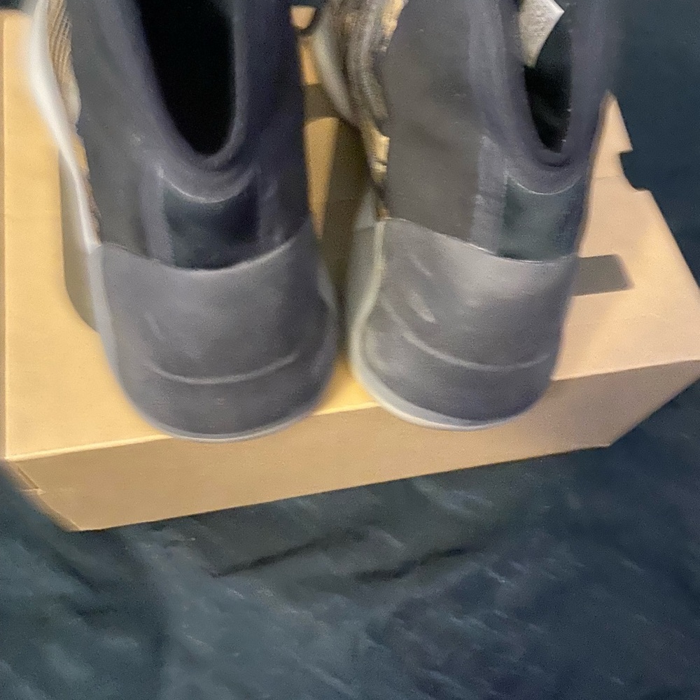 Yeezy quantum amber tint